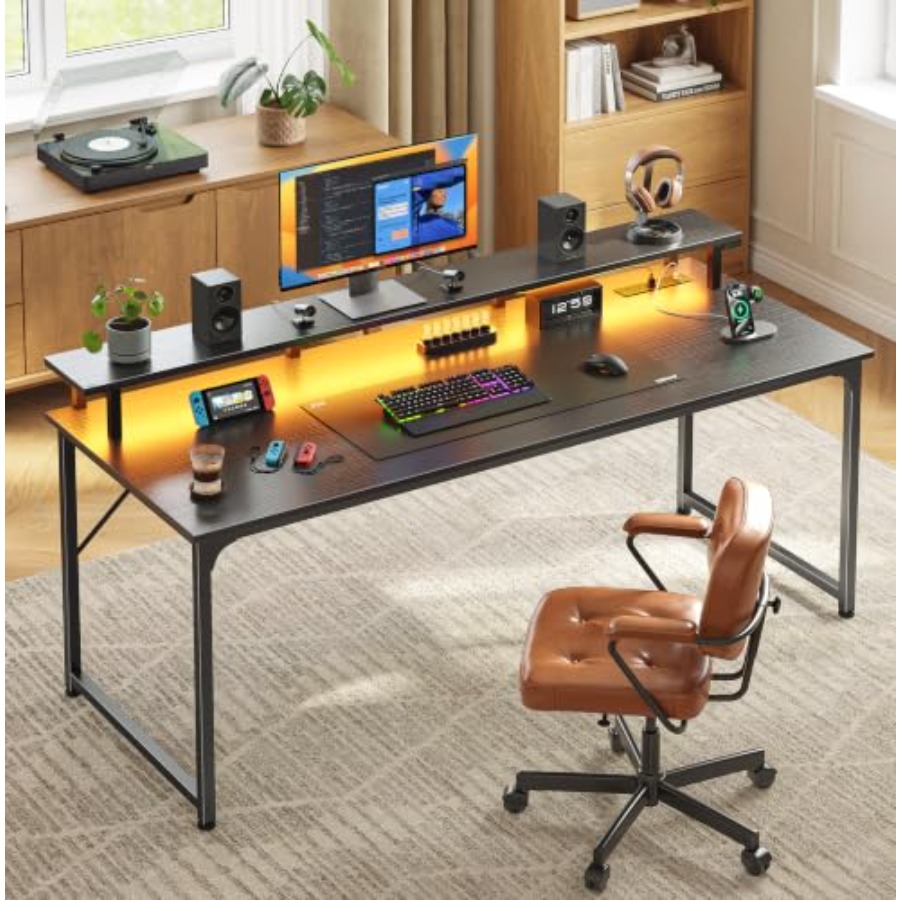 Scrivania da Gaming con Illumi - Desk Setup Black And Wood recensione e prezzo