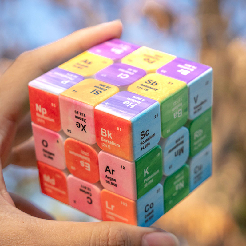 Tavola periodica 3x3 Cubo di v - Desk Setup Kids recensione e prezzo