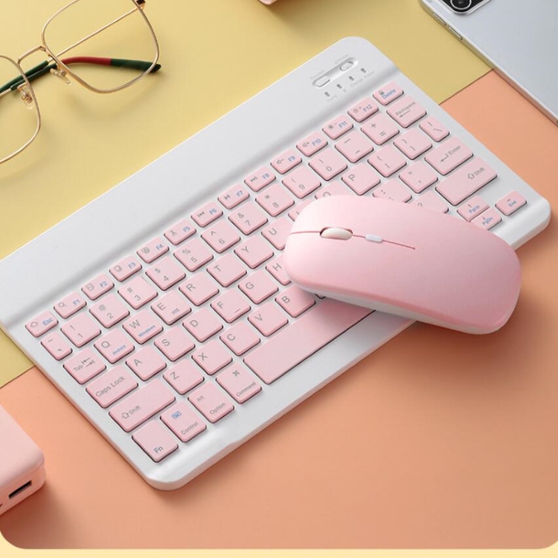 Tastiera Bluetooth ultrasottil - Desk Setup Ipad recensione e prezzo